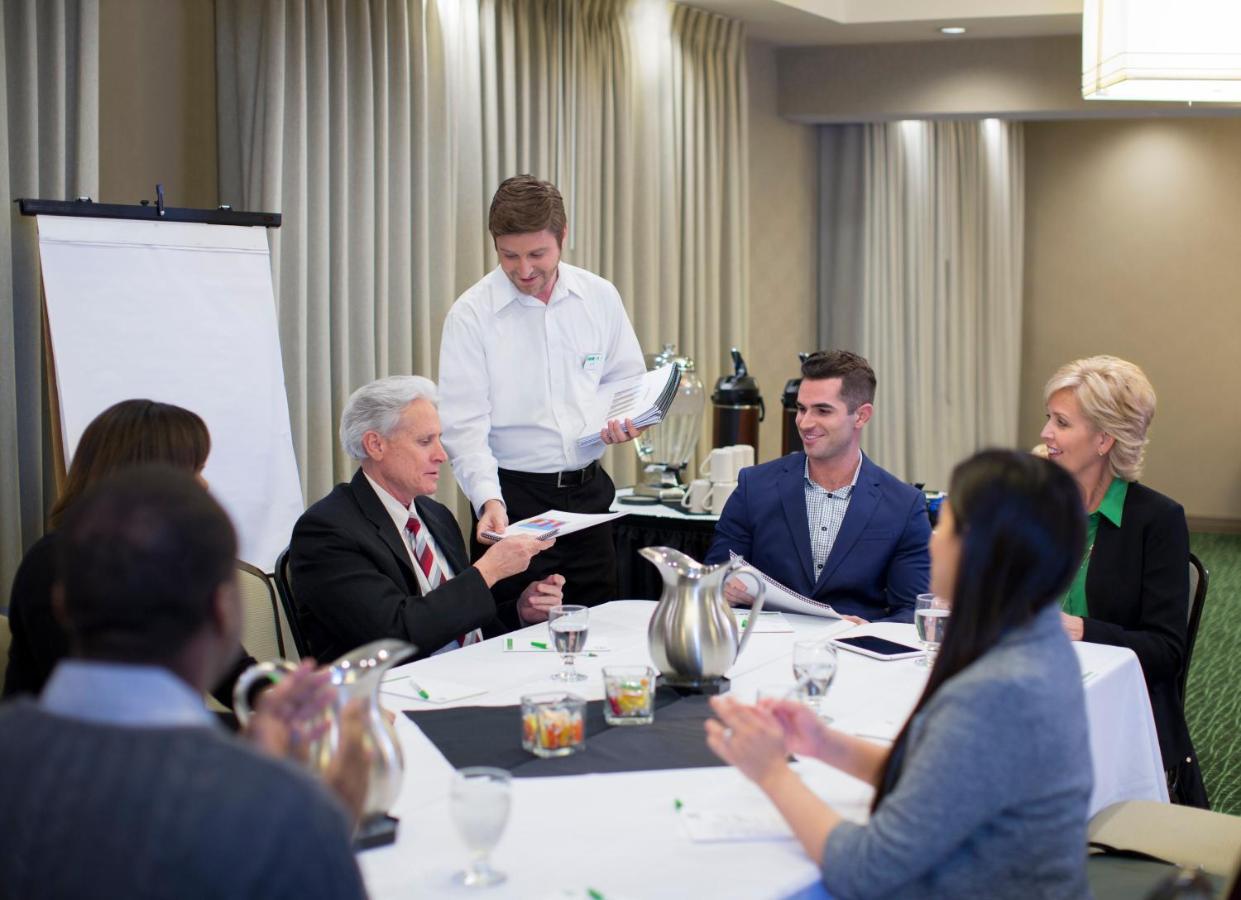 Holiday Inn - Long Island - Islip Arpt East By Ihg Holtsville Eksteriør billede