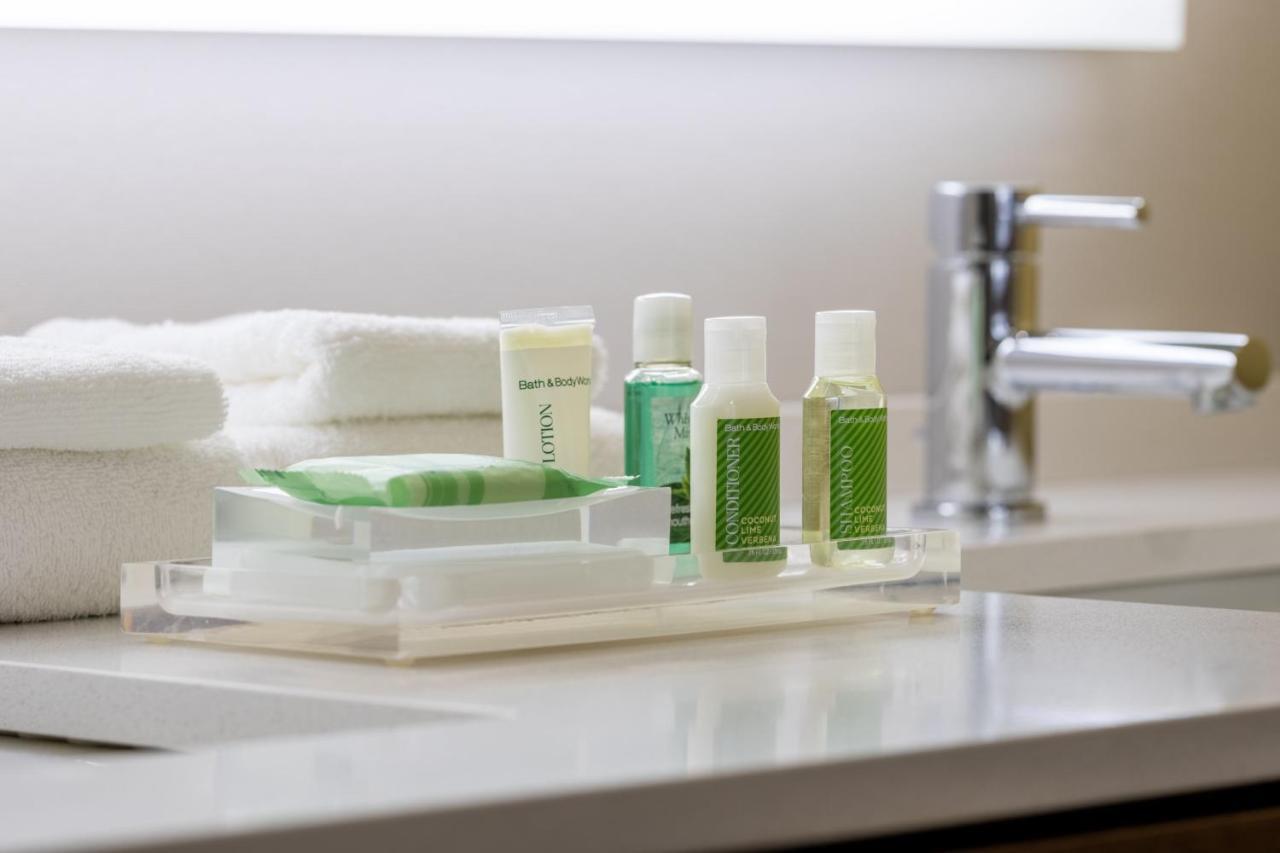 Holiday Inn - Long Island - Islip Arpt East By Ihg Holtsville Eksteriør billede