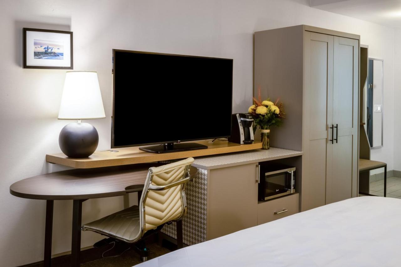 Holiday Inn - Long Island - Islip Arpt East By Ihg Holtsville Eksteriør billede