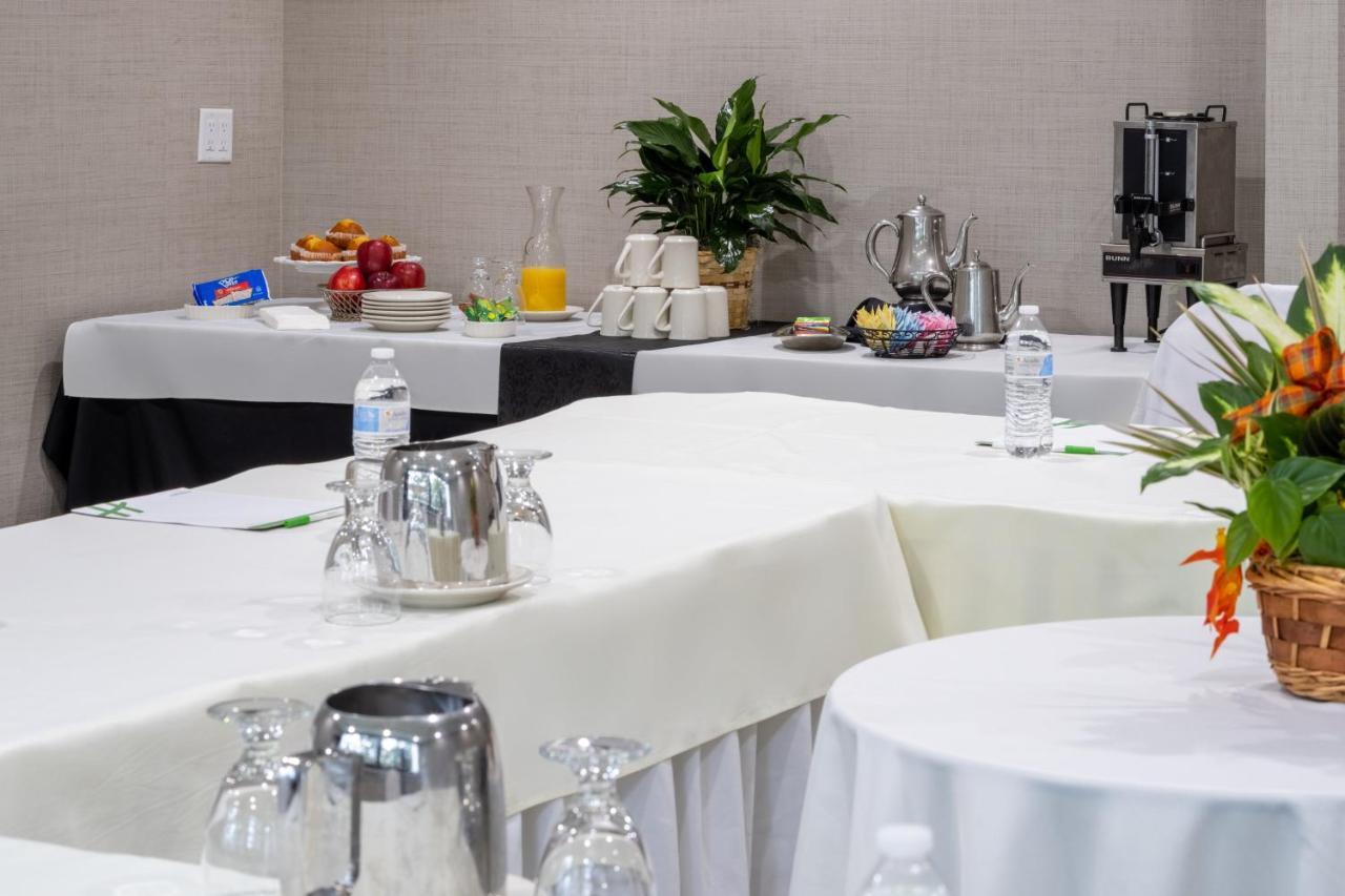 Holiday Inn - Long Island - Islip Arpt East By Ihg Holtsville Eksteriør billede