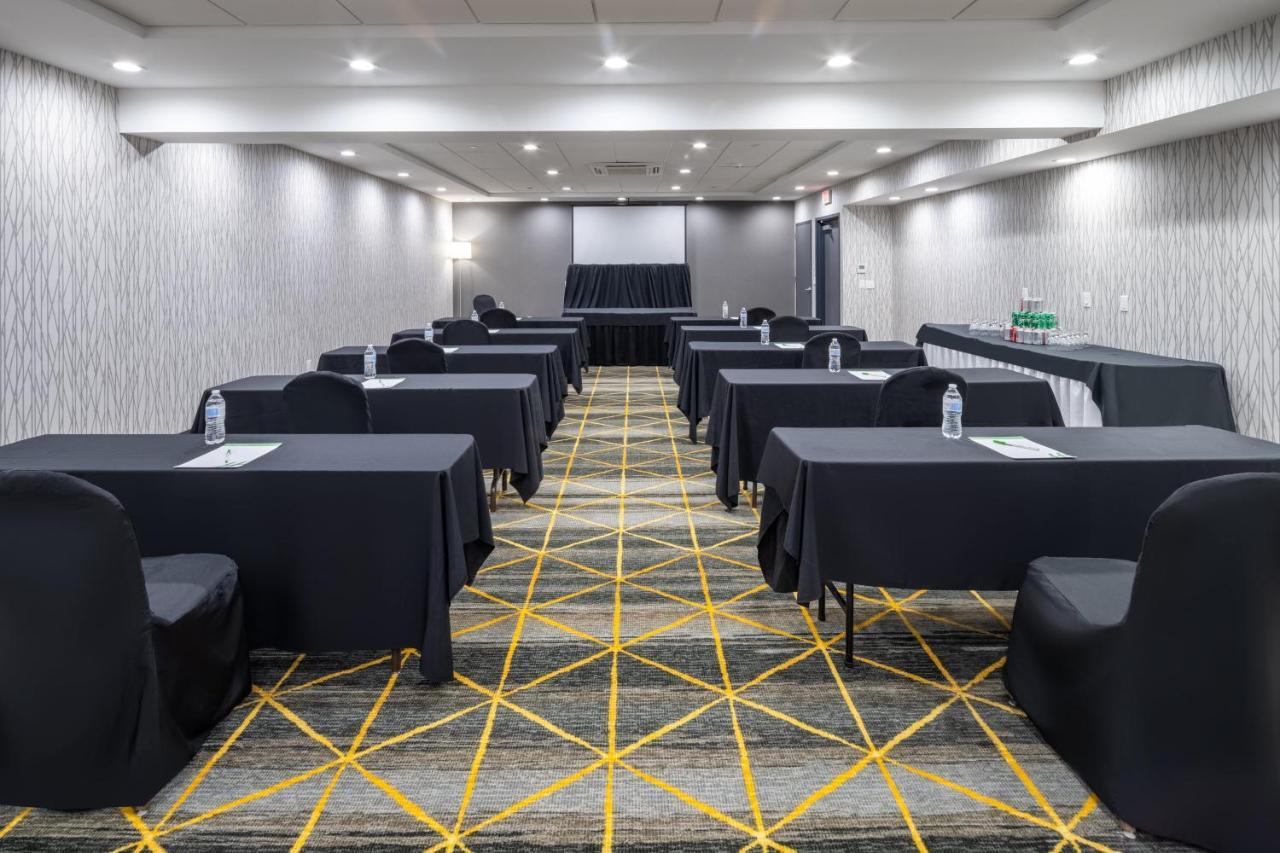 Holiday Inn - Long Island - Islip Arpt East By Ihg Holtsville Eksteriør billede