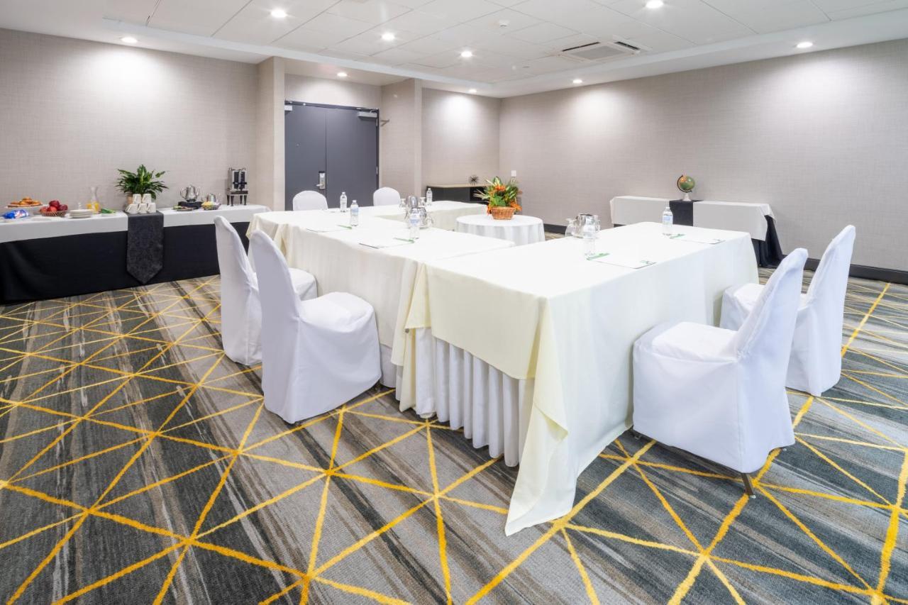 Holiday Inn - Long Island - Islip Arpt East By Ihg Holtsville Eksteriør billede